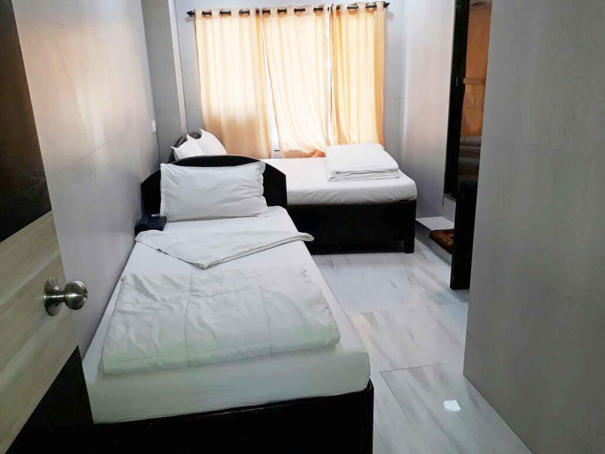 Hotel Holiday Inn Mumbai Bagian luar foto