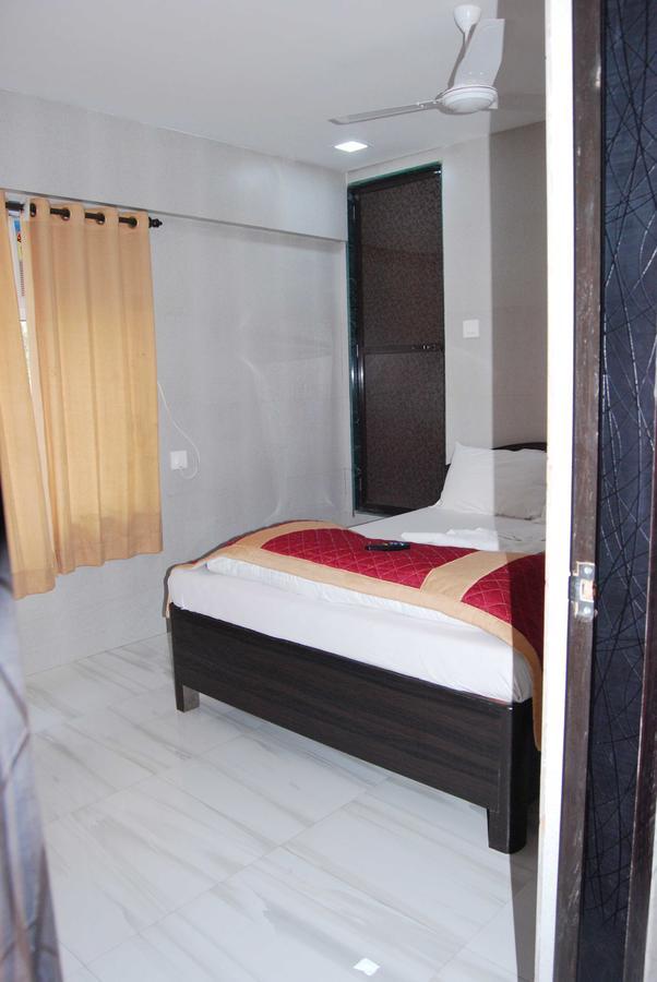 Hotel Holiday Inn Mumbai Bagian luar foto
