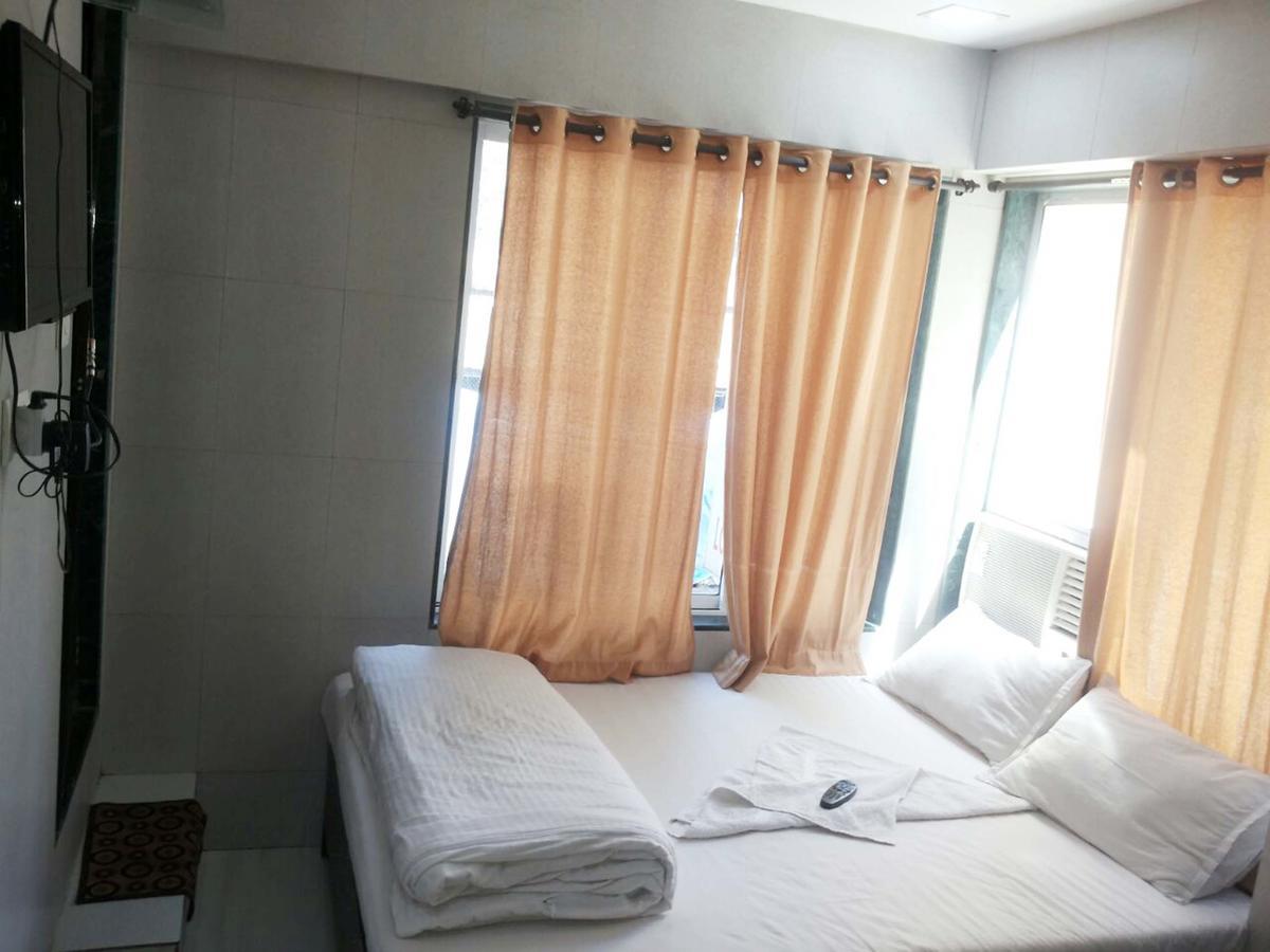 Hotel Holiday Inn Mumbai Bagian luar foto