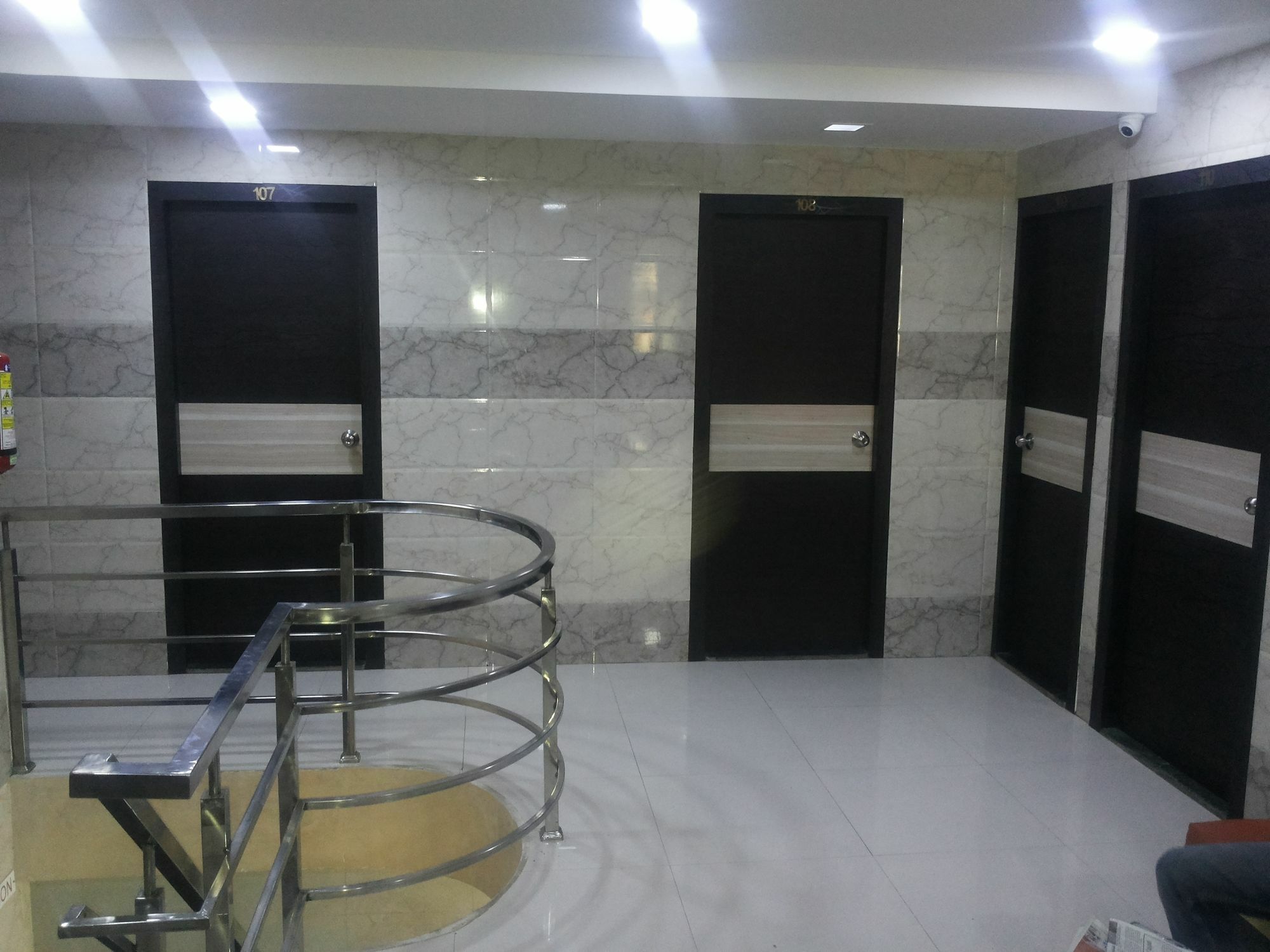 Hotel Holiday Inn Mumbai Bagian luar foto