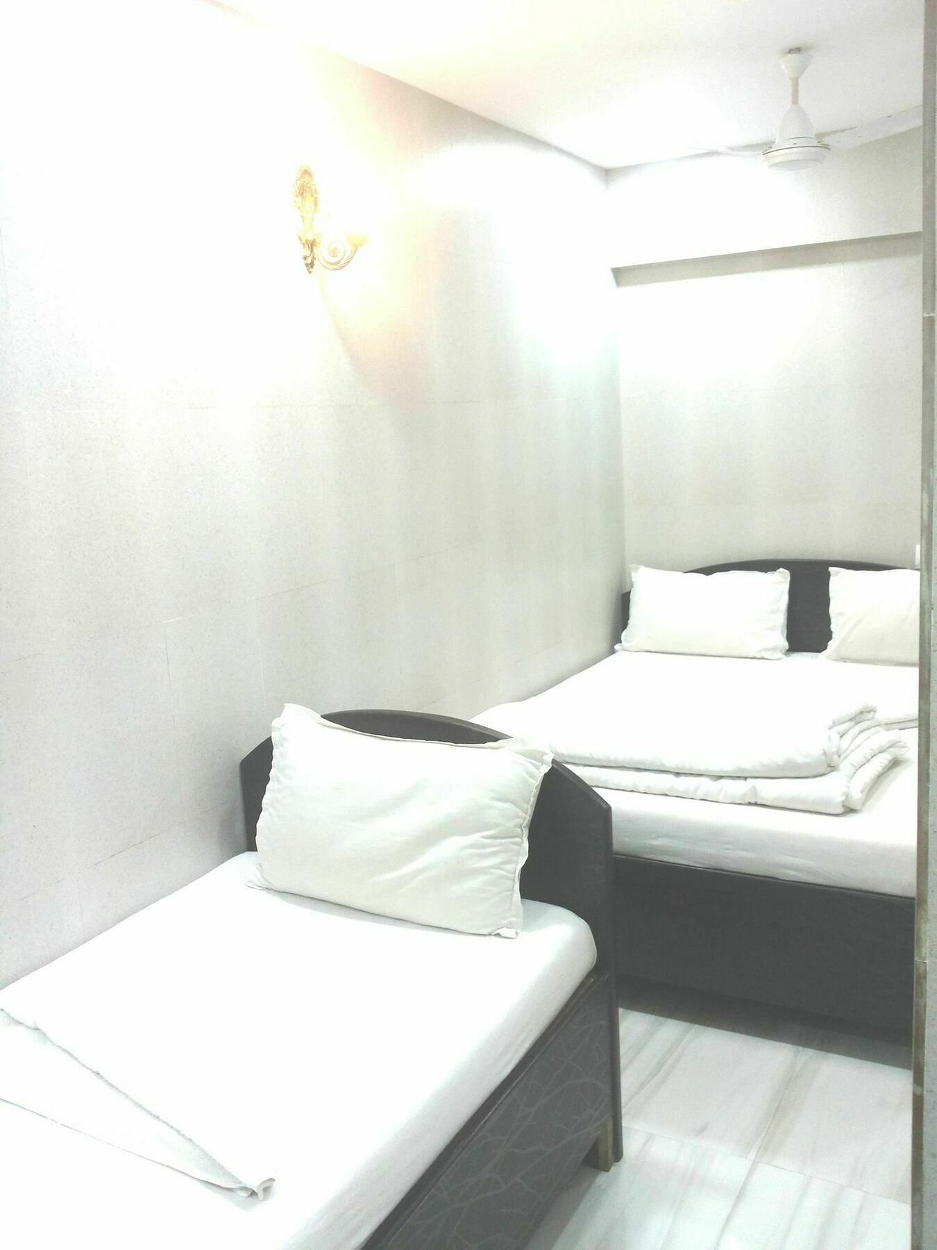 Hotel Holiday Inn Mumbai Bagian luar foto