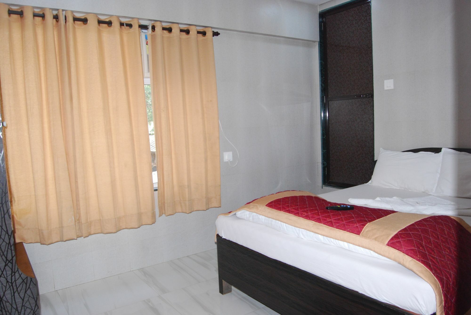 Hotel Holiday Inn Mumbai Bagian luar foto